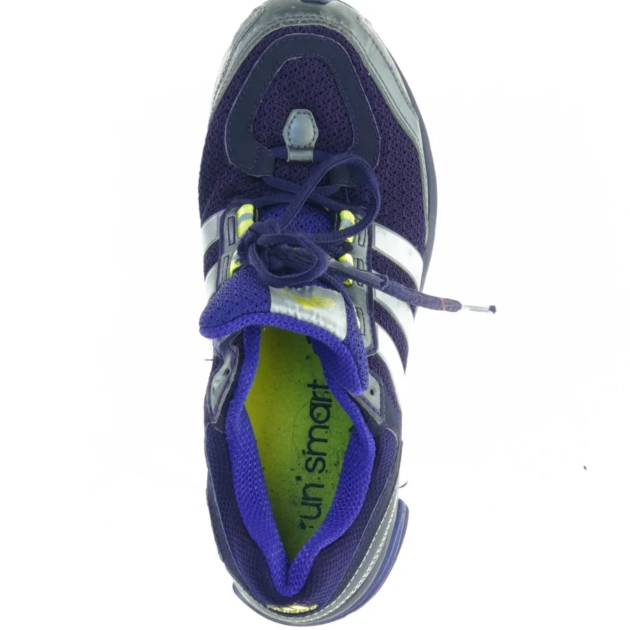 løbesko fra Adidas (str. 39)