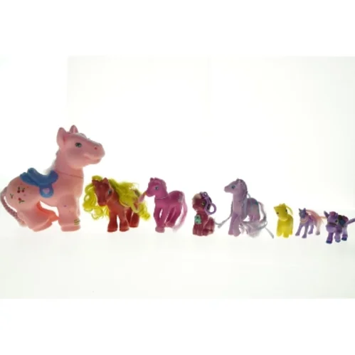 Samling af My Little Pony figurer (str. Blandede størrelser fra ca. 5 cm til 15 cm i højden)