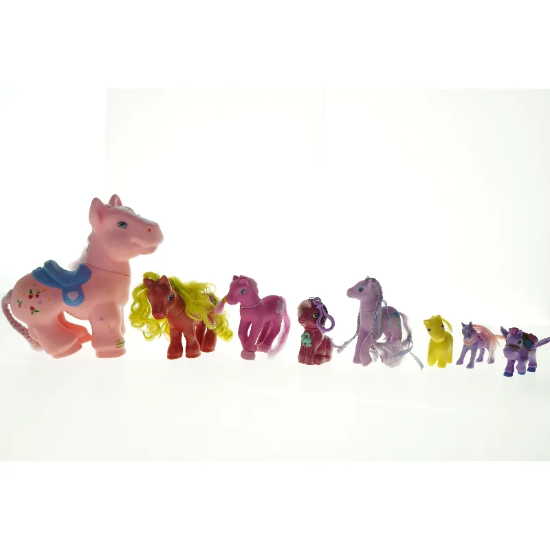 Samling af My Little Pony figurer (str. Blandede størrelser fra ca. 5 cm til 15 cm i højden)