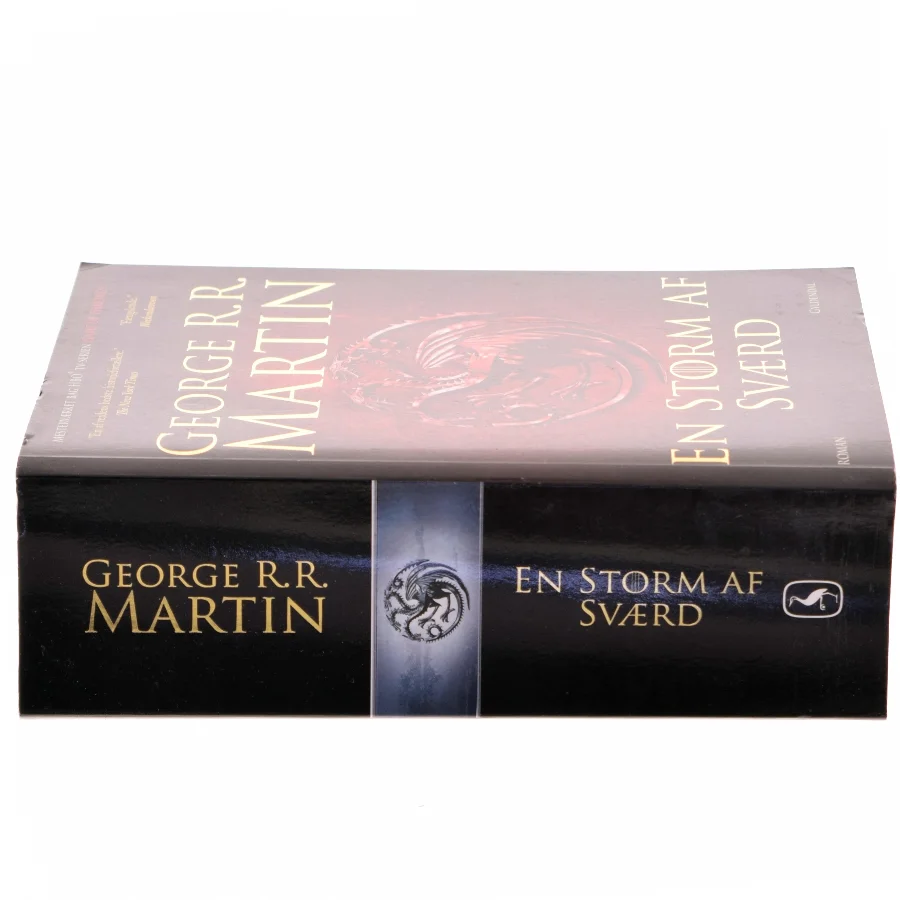 En storm af sværd af George R. R. Martin (Bog)