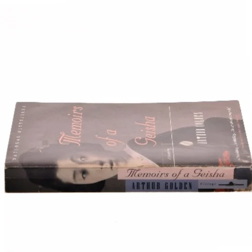 Memoirs of a geisha : a novel af Arthur Golden (1957-) (Bog)