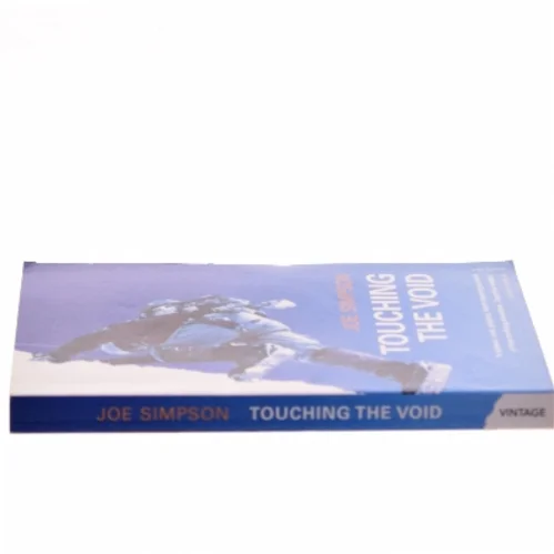 Touching The Void af Joe Simpson (Bog)