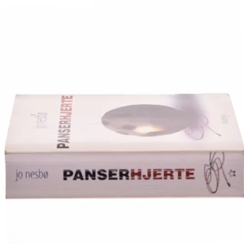 Panserhjerte af Jo Nesbø (Bog)