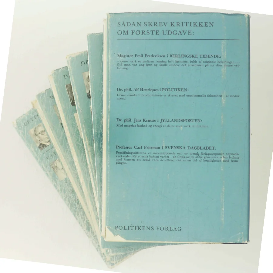 Dansk Litteratur Historie. Fra runerne til Thomas Kingo (bind 1-6) af 
Magister Emil Frederiksen
Dr. phil. Alf Henriques
Dr. phil. Jens Kruuse
Professor Carl Fehrman
(m.fl. som redaktører/forfattere til værket "Dansk Litteratur Historie") (Bog)