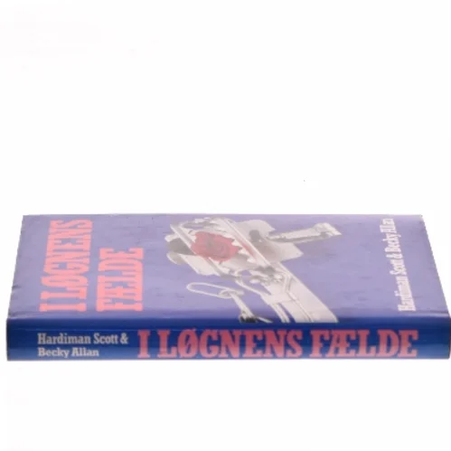 I løgnens fælde (Bog)