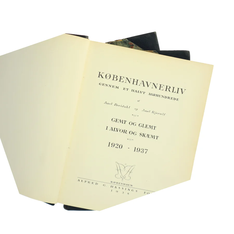 Københavnerliv gennem et halvt aarhundrede. Gemt og glemt i alvor og skæmt. 1894-1937 (Bog)