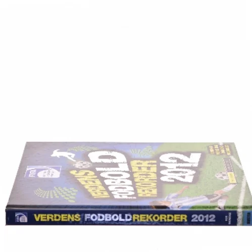 Verdens fodbold rekorder 2012 af Keir Radnedge (Bog)