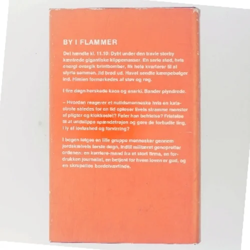 By i flammer af Niels E. Nielsen (Bog)