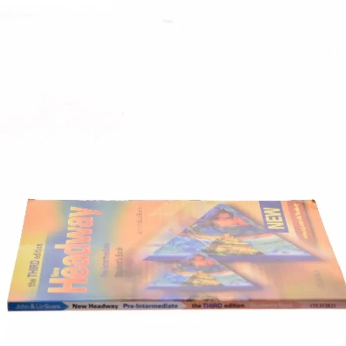New headway : Pre-Intermediate student´s book (Bog)