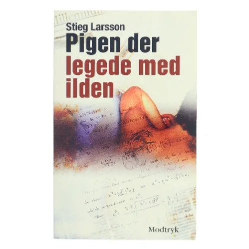 Pigen Der Legede Med Ilden (Millennium, 2. Bind) af Stieg Larsson (Bog)