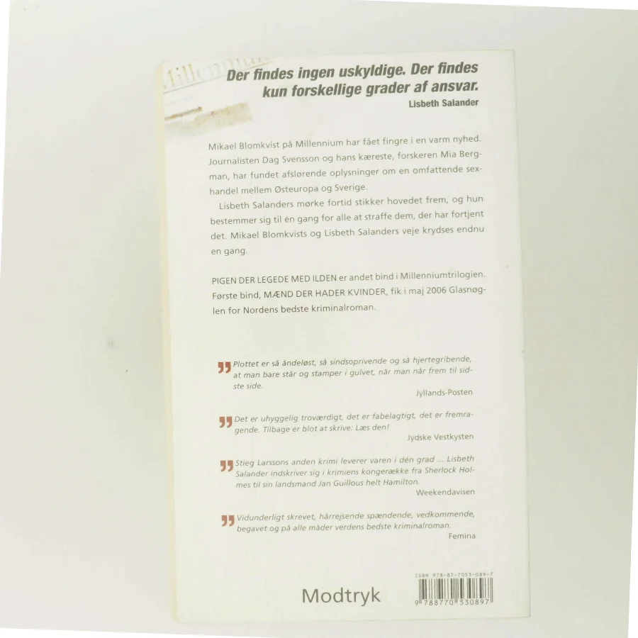 Pigen Der Legede Med Ilden (Millennium, 2. Bind) af Stieg Larsson (Bog)