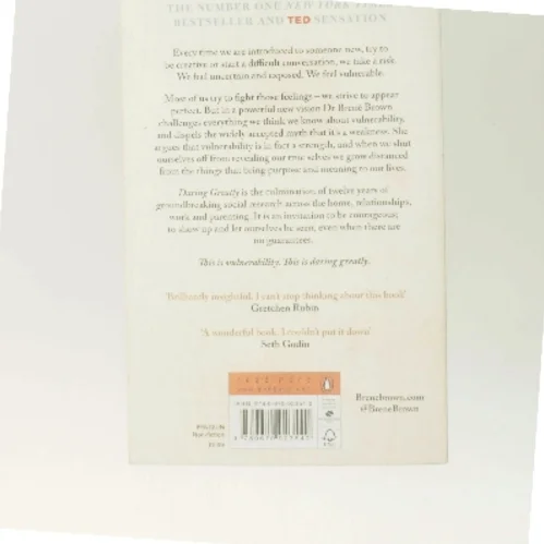 Daring greatly : how the courage to be vulnerable transforms the way we live, love, parent and lead af Brené Brown (Bog)