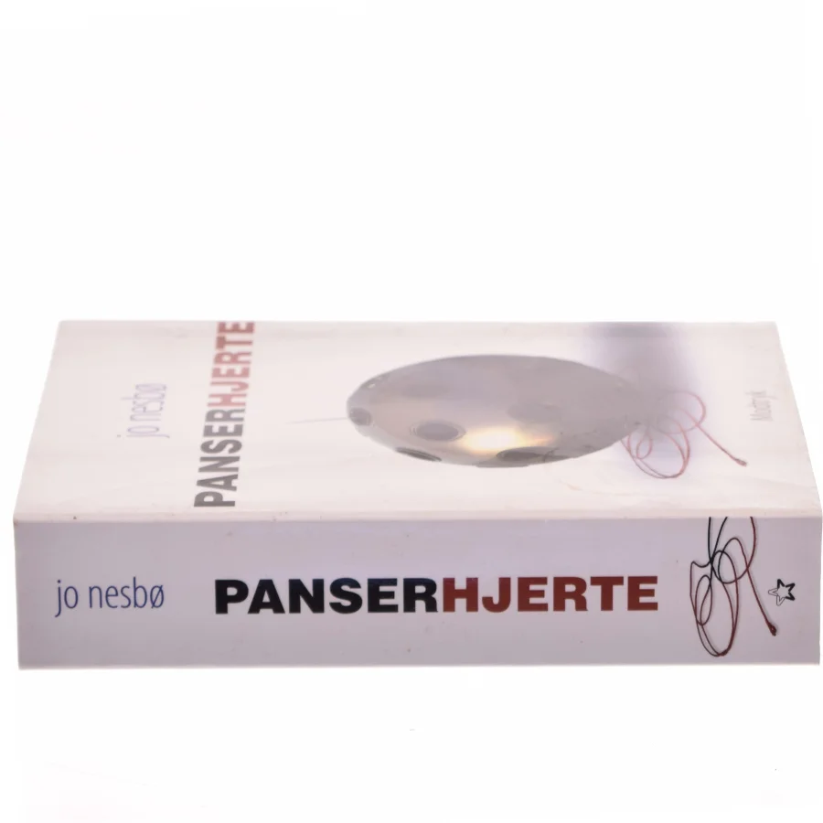 Panserhjerte af Jo Nesbø (Bog)