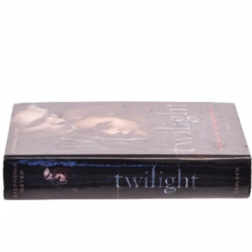 Twilight - tusmørke 1 af Stephenie Meyer (Bog)
