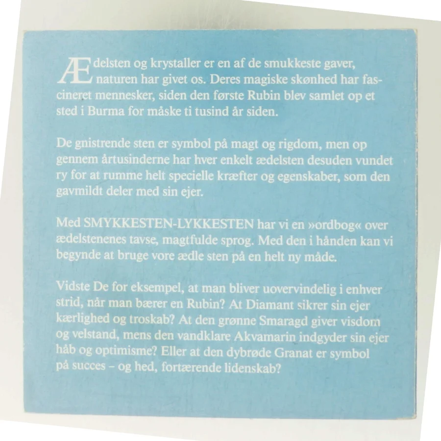 Smykkesten – lykkesten af Karen Birkkjær (Bog)