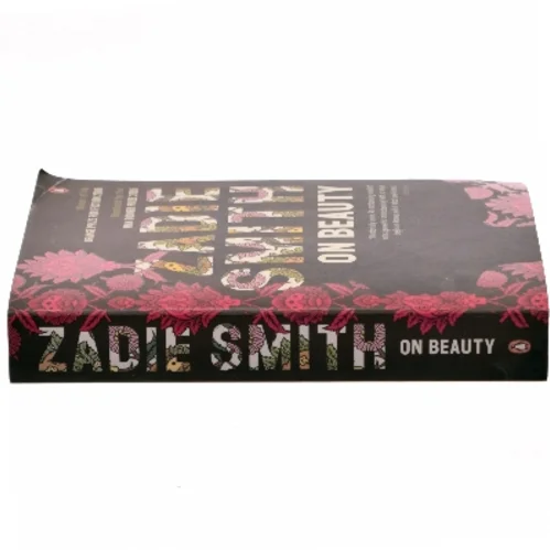 On beauty : a novel af Zadie Smith (Bog)