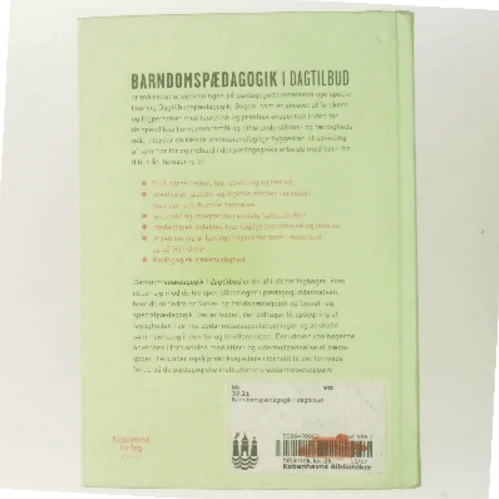 Barndomspædagogik i dagtilbud af Daniela Cecchin (red.) (Bog)