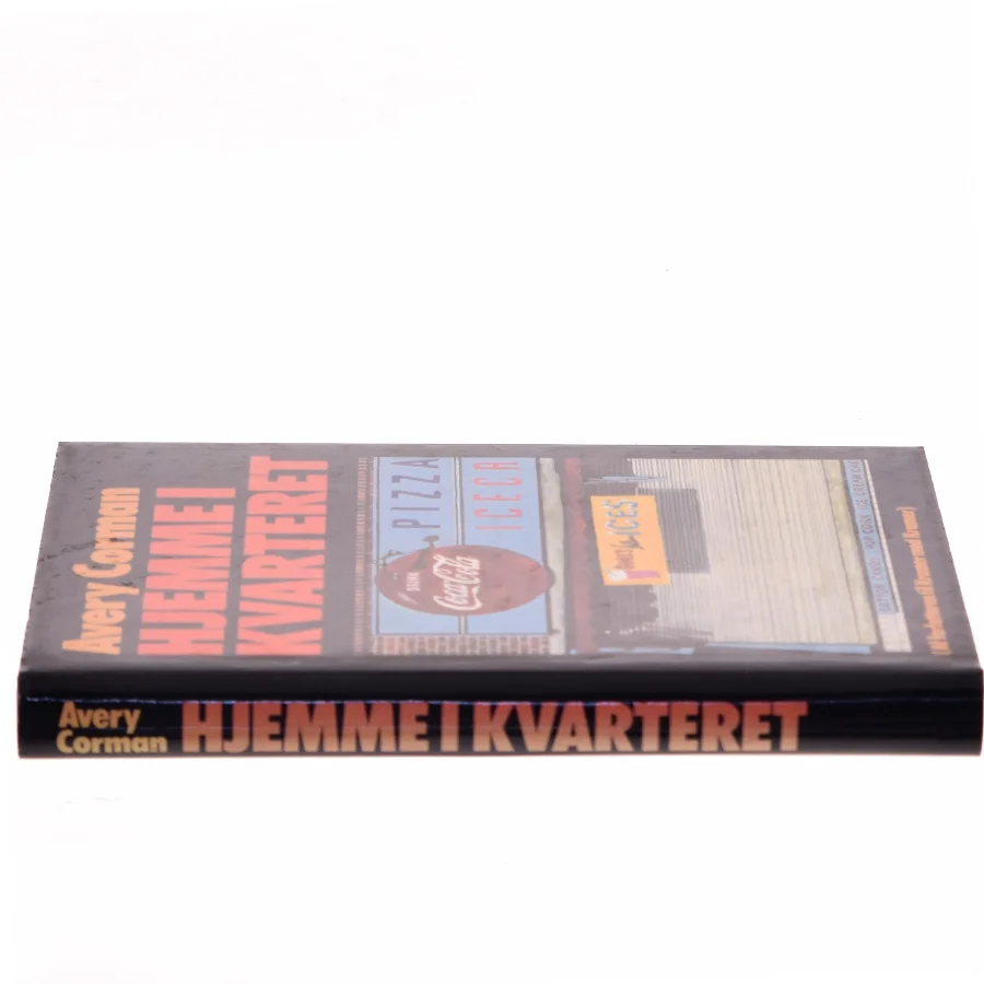 Hjemme i kvarteret af Avery Corman (Bog)