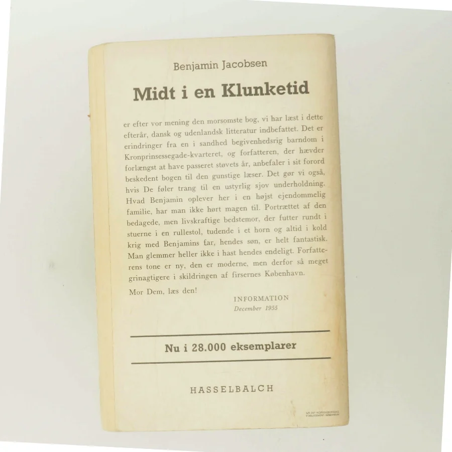 Midt i en klunketid af Benjamin Jacobsen (Bog)