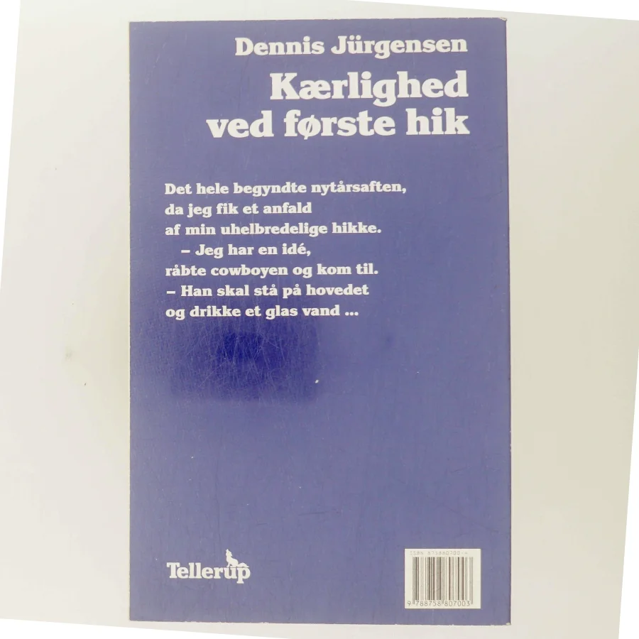 Kærlighed ved første hik af Dennis Jürgensen (Bog)