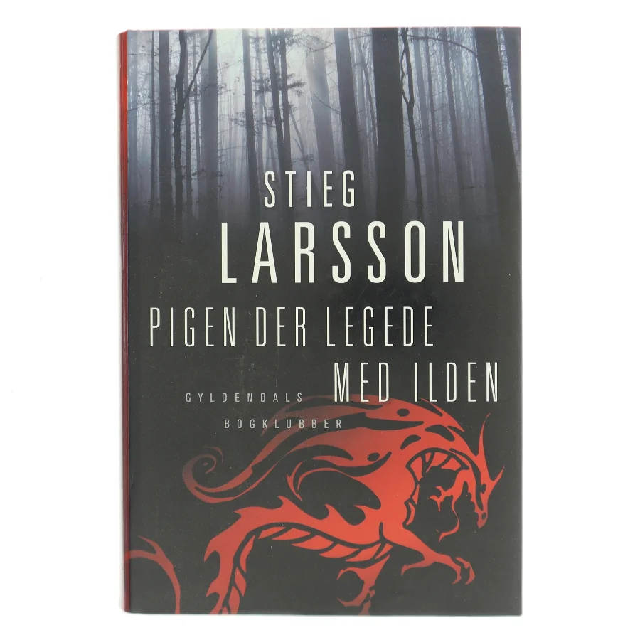 Pigen der legede med ilden af Stieg Larsson (Bog)