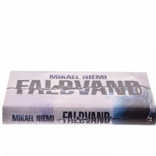 Faldvand af Mikael Niemi (Bog)