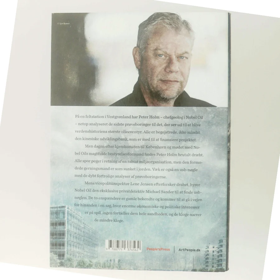 Et bjerg af løgne af Steffen Jacobsen (Bog)