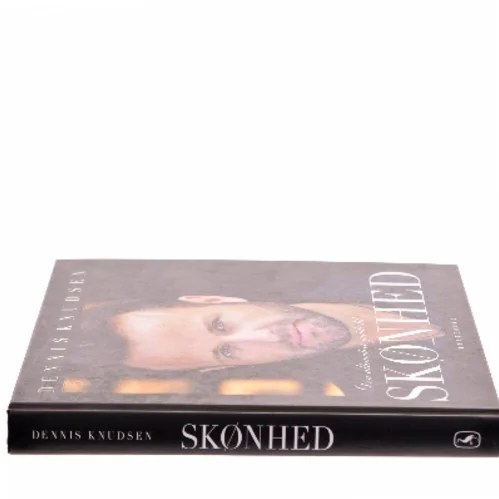 Den ultimative guide til skønhed af Dennis Knudsen (Bog)