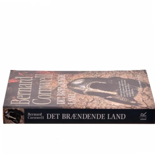 Det brændende land af Bernard Cornwell (Bog)