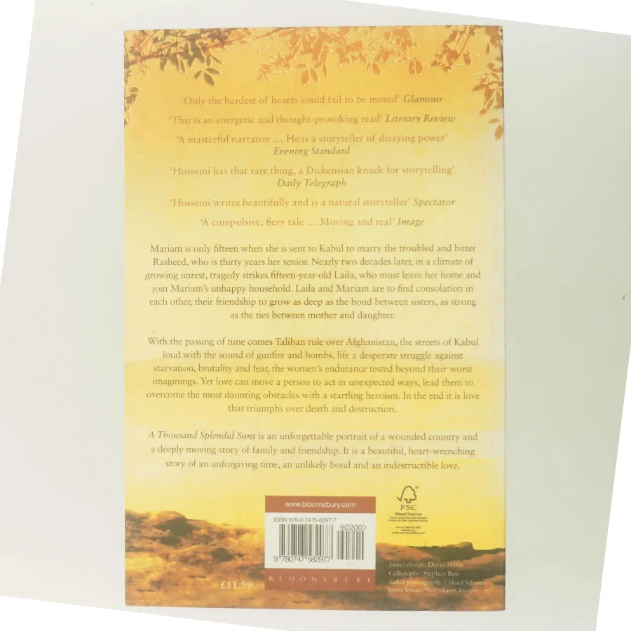 A thousand splendid suns af Khaled Hosseini (Bog)
