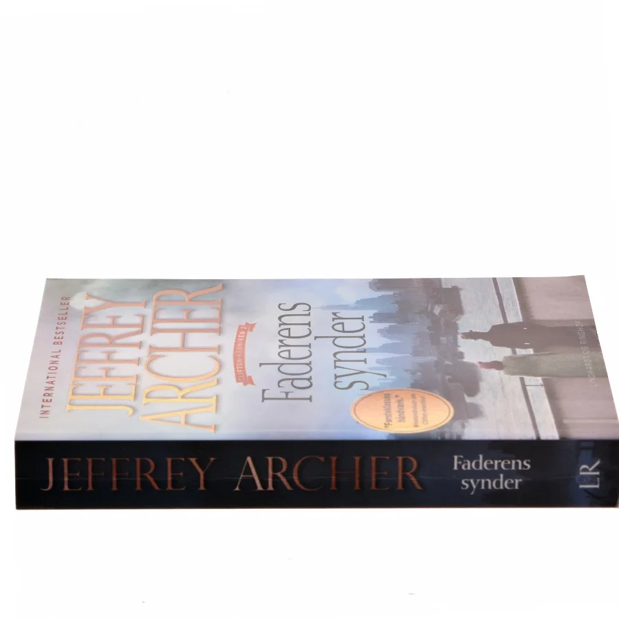 Faderens synder af Jeffrey Archer (Bog)