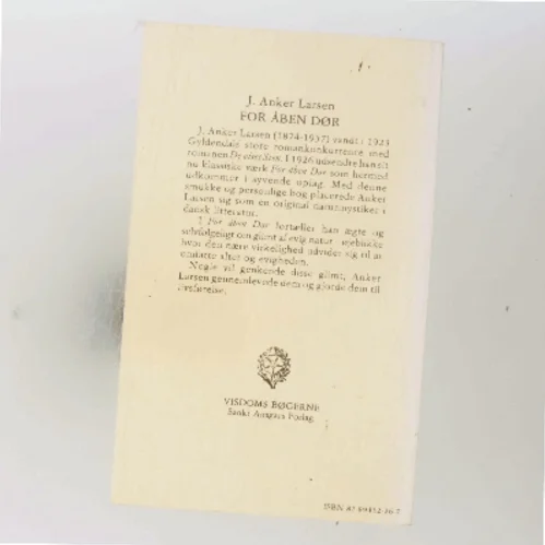 For åben dør af J. Anker Larsen (Bog)