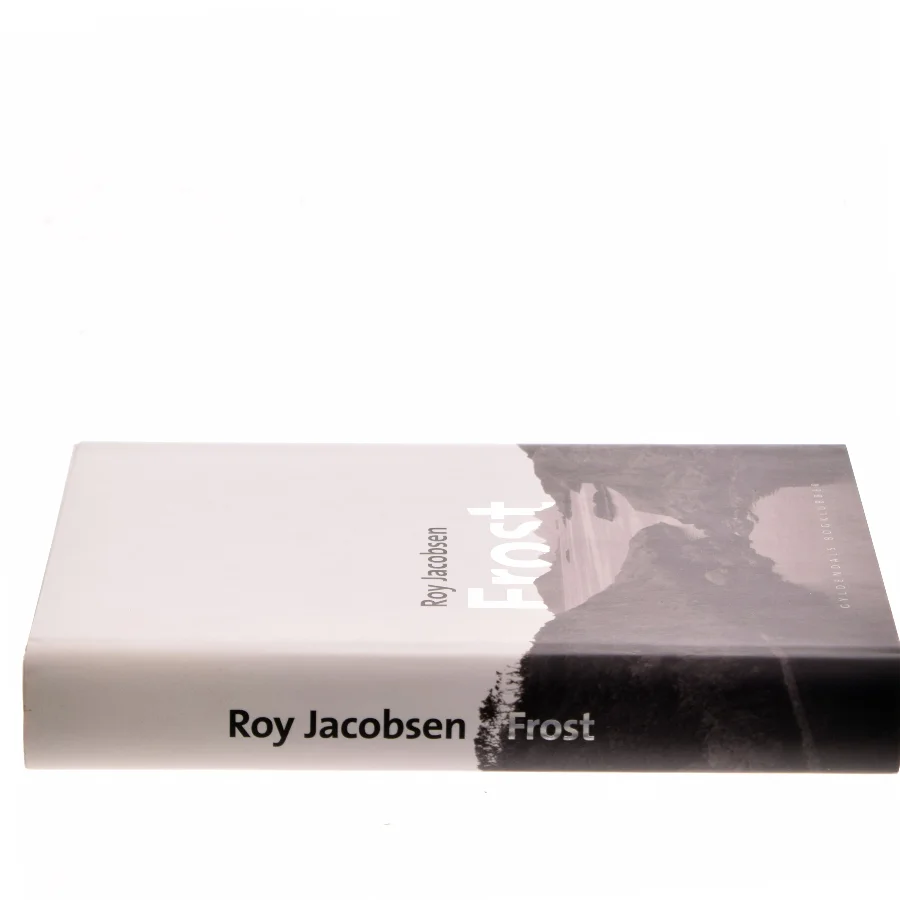 Frost : roman af Roy Jacobsen (f. 1954) (Bog)