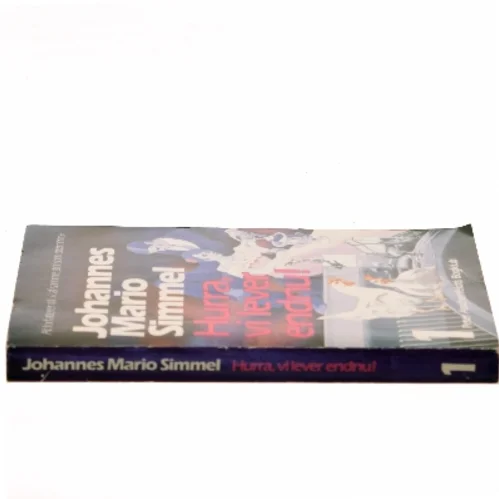 Hurra, vi lever endnu! af Johannes Mario Simmel (Bog)