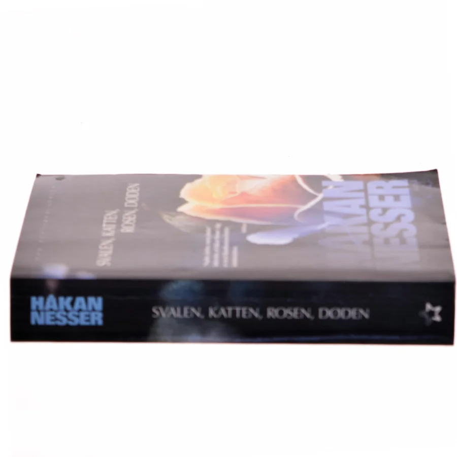 Svalen, katten, rosen, døden af Håkan Nesser (Bog)