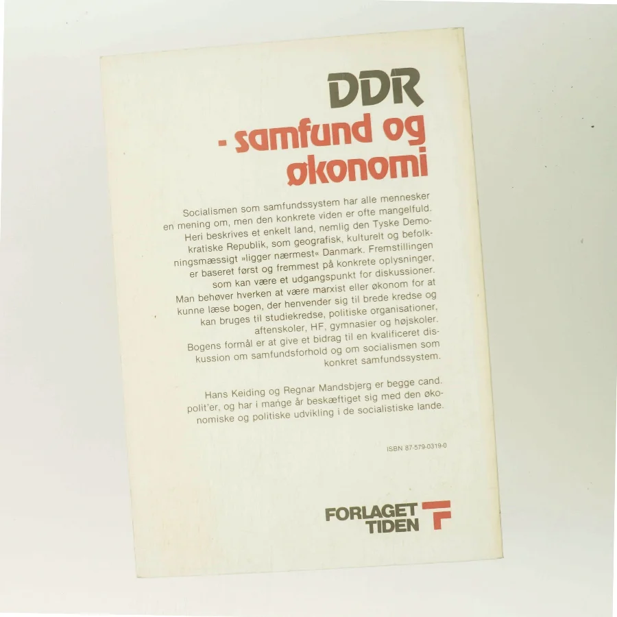 DDR - samfund og økonomi (Bog)