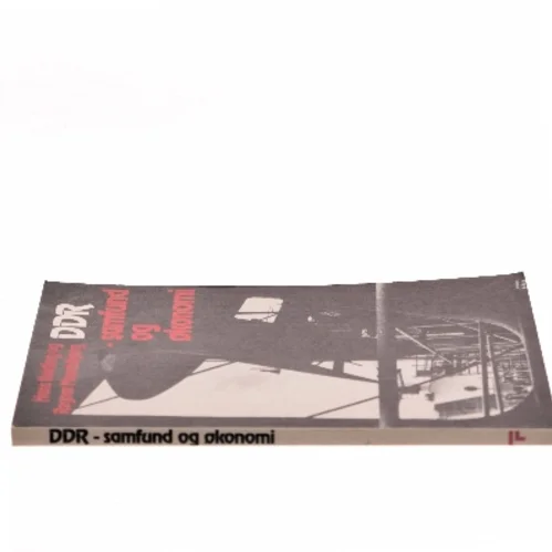 DDR - samfund og økonomi (Bog)