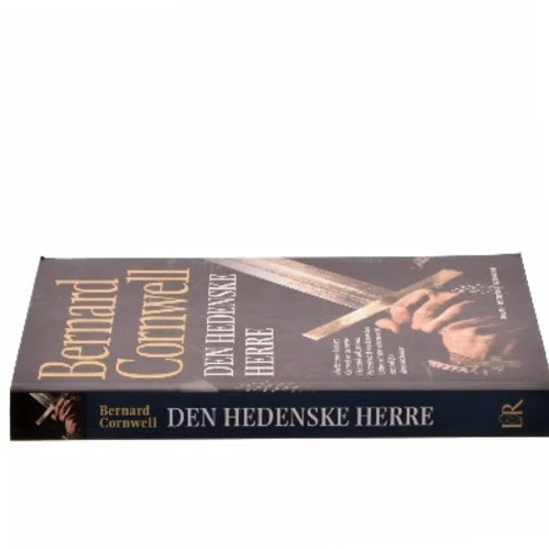 Den hedenske herre af Bernard Cornwell (Bog)