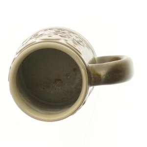 Keramikkrus med håndtag fra Johgus (str. Ø 7,5 cm længde 12,5 cm)