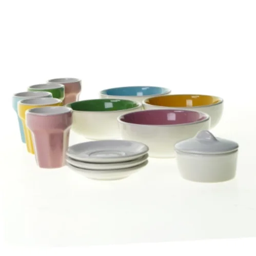 Sæt af porcelæn til legekøkken (str. Blandet)