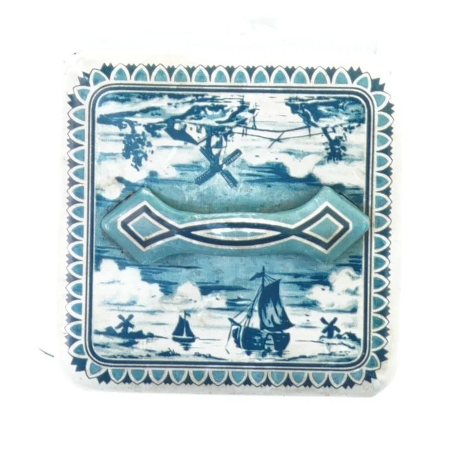 Dåse i metal med hollandske motiver (str. 11 x 10 cm)