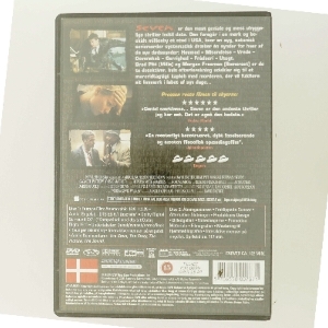 Seven - med Extra Materiale+ med Brad Pitt (DVD)