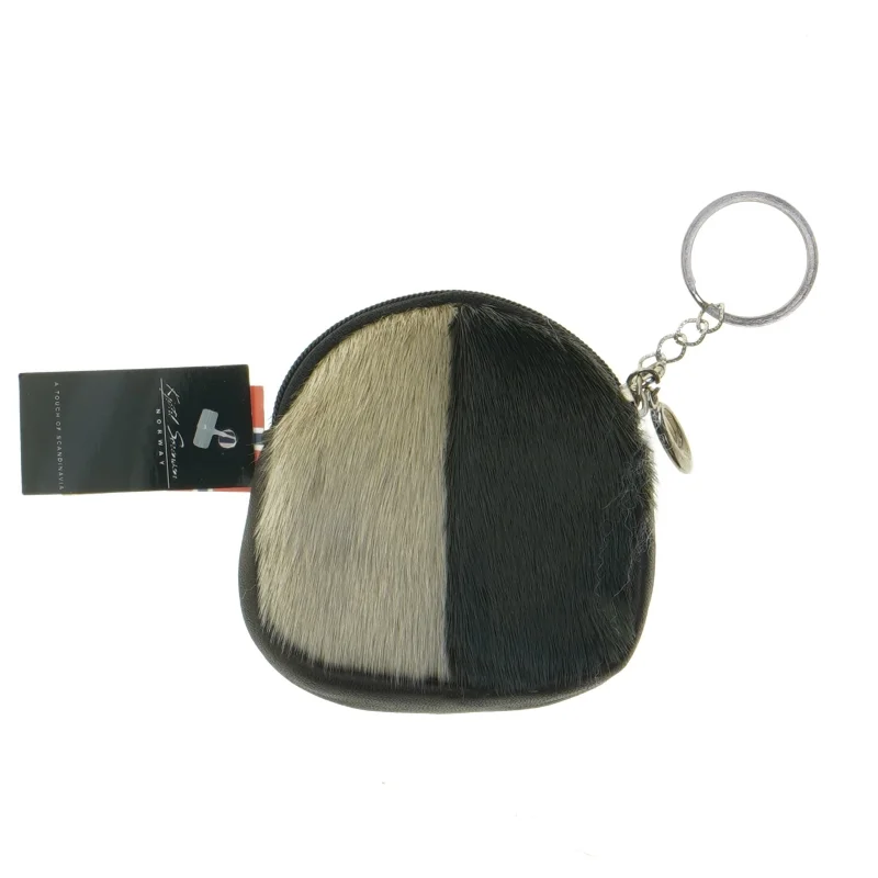 Punge med nøglering i pels (str. 10x9,5 cm)