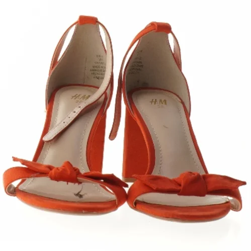 Røde H&M højhælede sandaler fra H&M (str. 38 )