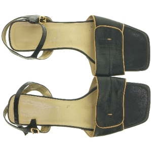 Sort hælsandal (str. 41 )