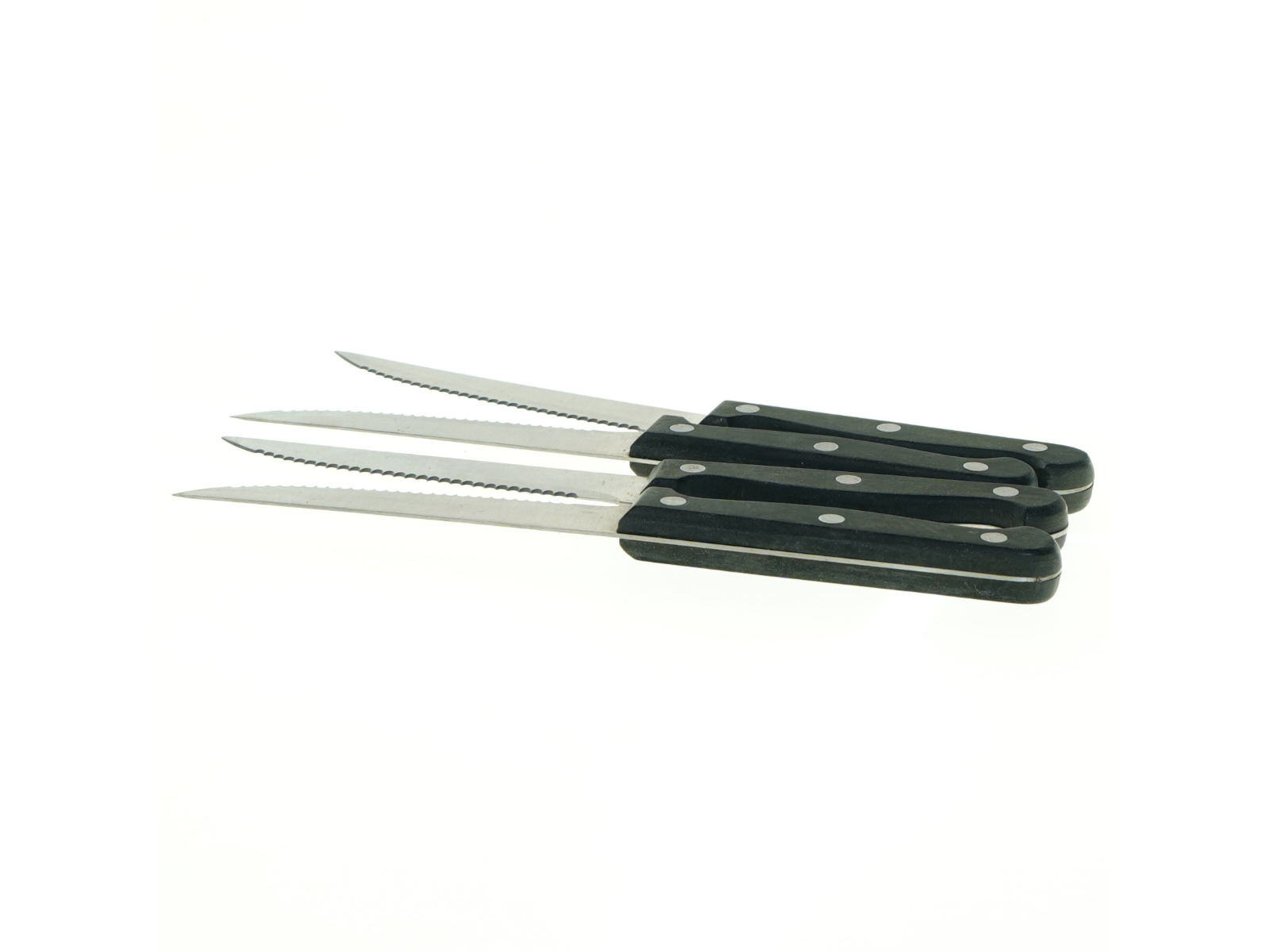 Knivsæt med savtakkede blade (str. 22x2 cm)