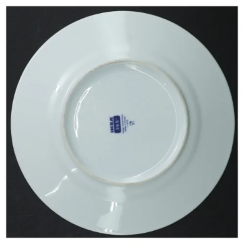 Hvid middagstallerken fra IKEA (str. Ø. 21,5 cm)