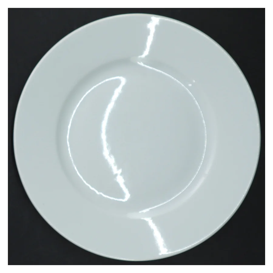 Hvid middagstallerken fra IKEA (str. Ø. 21,5 cm)