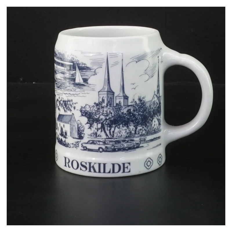 Krus med Roskilde motiv fra Bing & Grøndahl (str. Ø 8,5 cm længde 12 cm)