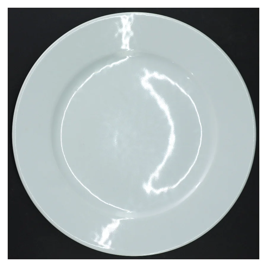 Hvid middagstallerken fra IKEA (str. Ø. 27 cm)